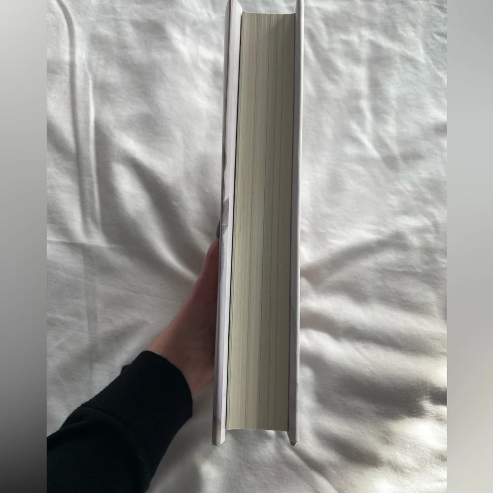 🫧4/$25 YA Books, Lore by Alexandra Bracken - Picture 7 of 8